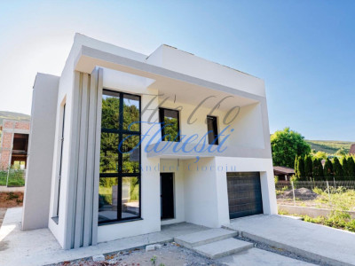 Casa cu 4 camere in Cluj zona Roata Faget 