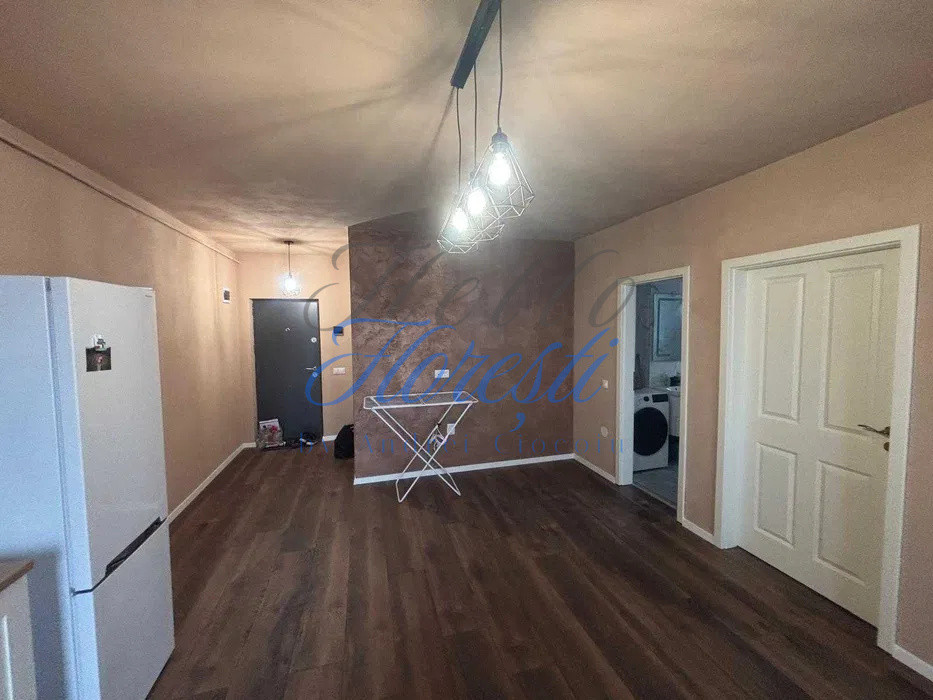 Apartament 2 camere, balcon & parcare - ocupabil imediat!