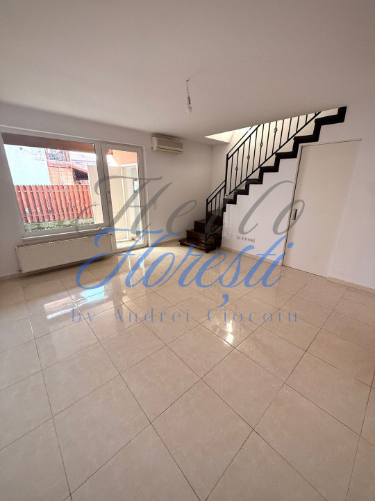 Apartament 3 camere pe două niveluri + pod, balcon, terasă & parcare