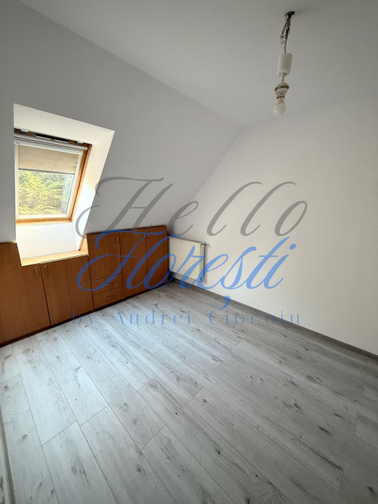 Apartament 3 camere pe două niveluri + pod, balcon, terasă & parcare