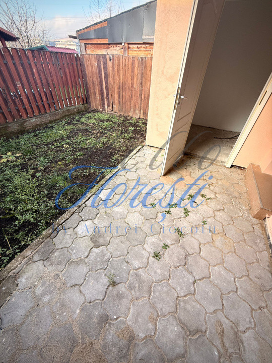 Apartament 3 camere pe două niveluri + pod, balcon, terasă & parcare