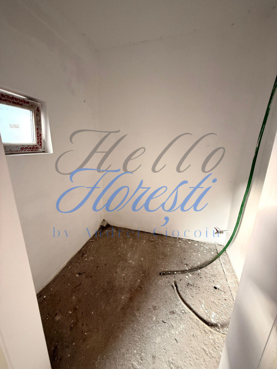 Apartament 3 camere pe două niveluri + pod, balcon, terasă & parcare