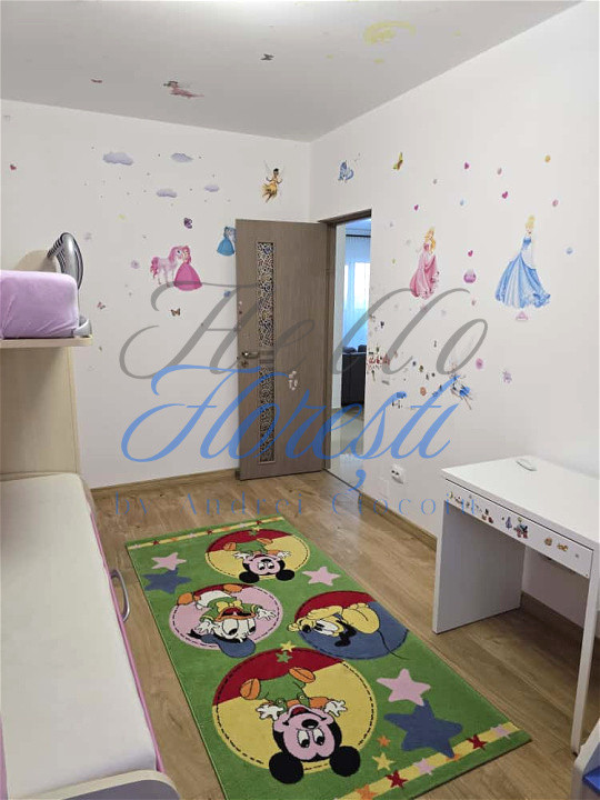 Apartament 3 camere, 2 băi & balcon, Teilor