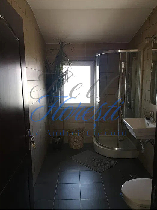 Apartament 2 camere, 3 balcoane + parcare, Eroilor - Ocupabil imediat!