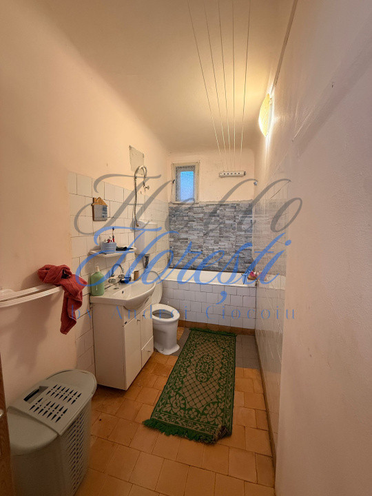 Casa individuala 5camere 94 mp, garaj20mp,3000 mp teren zona Maramuresului 