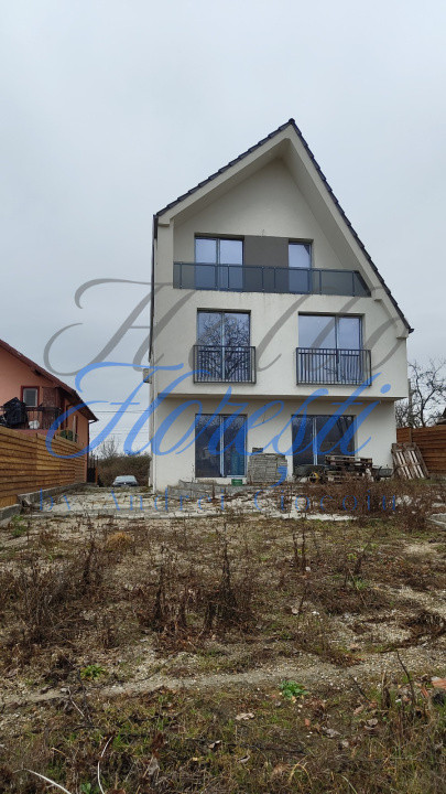 Casa tip duplex, 4 camere, 150mp, Zona Dambu-Rotund | Cluj