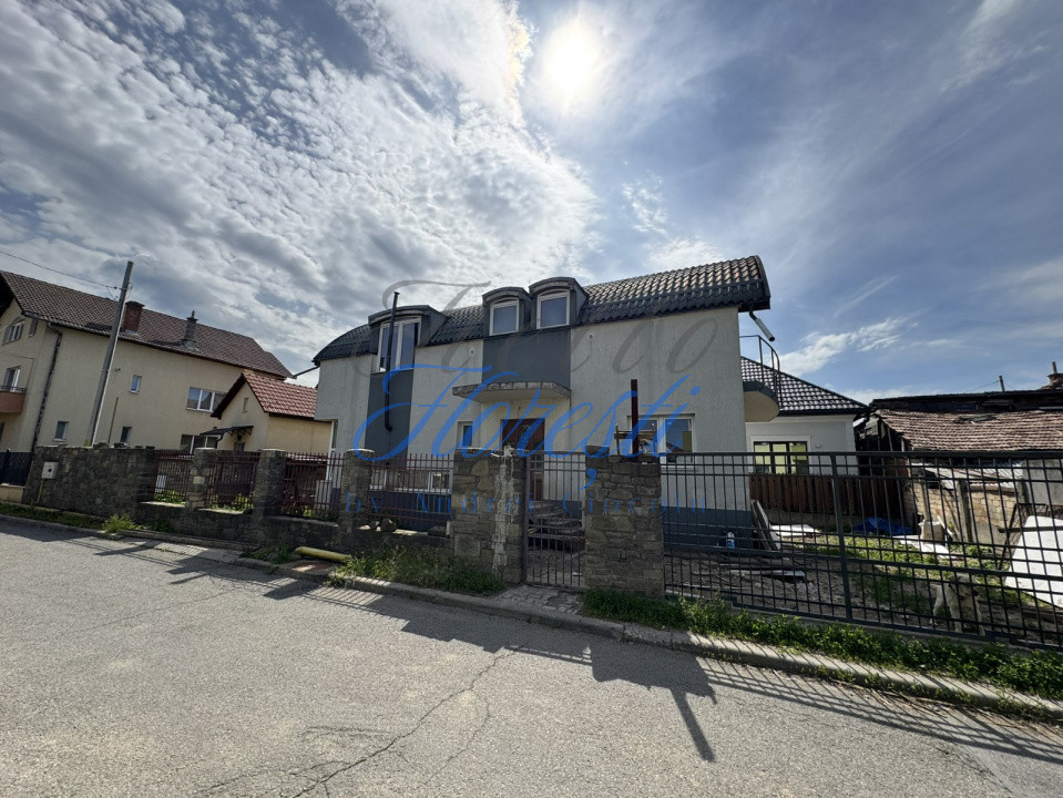 Casa individuala 17 incaperi 257 mp utili zona Someseni 