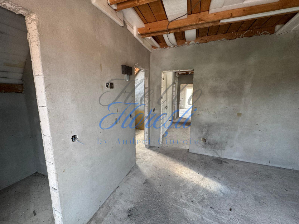 Casa individuala 17 incaperi 257 mp utili zona Someseni 