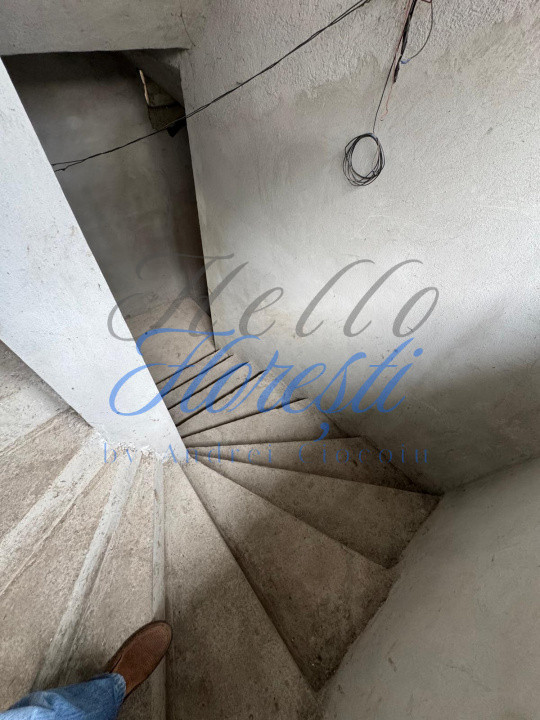 Casa individuala 17 incaperi 257 mp utili zona Someseni 