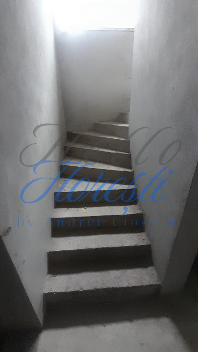 Casa individuala 17 incaperi 257 mp utili zona Someseni 