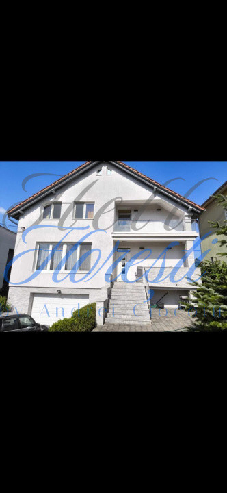 Vila 7 camere , 330 MP, Zona Andrei Muresanu , Cluj