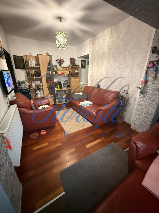Apartament la casa 2 camere plus gradina in Floresti zona Tineretului 