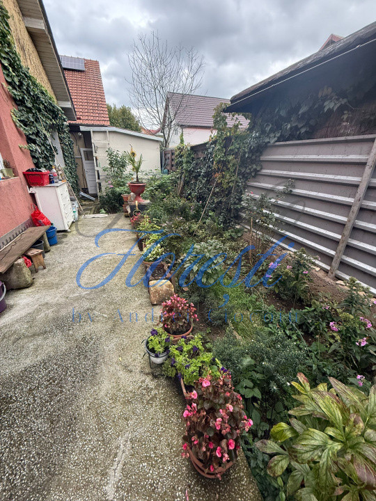 Apartament la casa 2 camere plus gradina in Floresti zona Tineretului 