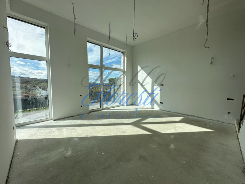 Casa tip duplex 5 camere, 224 MP+2 Parcari, Zona Borhanci, Cluj