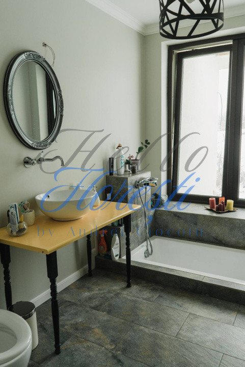 Vila 4 camere zona Damul-Rotund