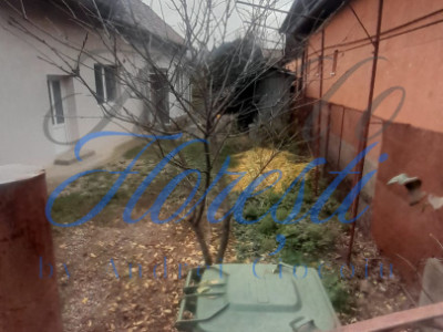 Casa individuala 2 camere 109 mp cu gradina 792 mp zona Muzeul Apei Floresti