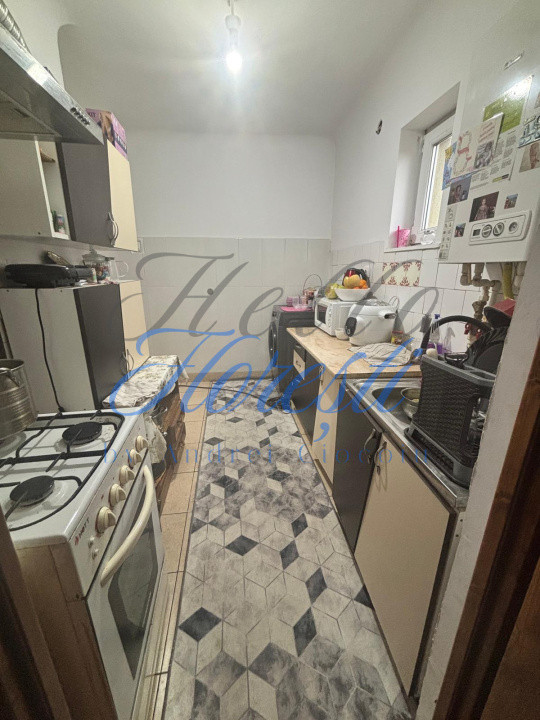 Casa individuala 80 mp,garaj25mp,hala 72 m ,1000 mp teren Luna de sus 