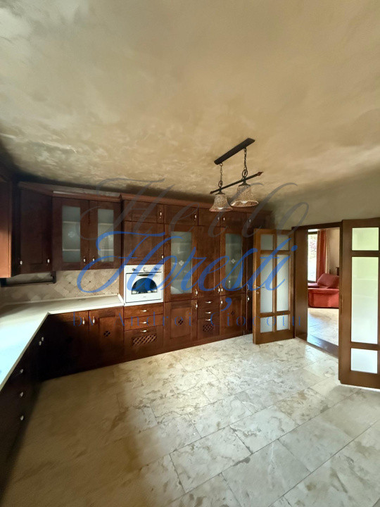 Casa individuala , 6 camere , 310 MP, Zona Faget , Cluj