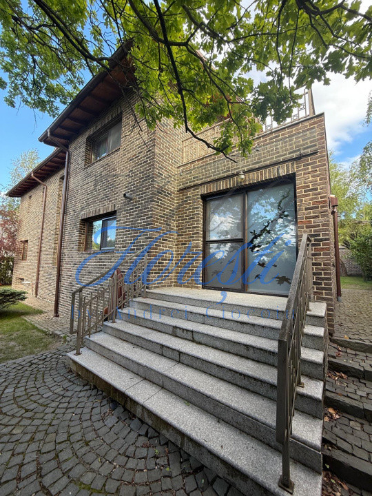 Casa individuala , 6 camere , 310 MP, Zona Faget , Cluj