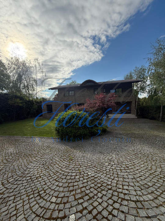 Casa individuala , 6 camere , 310 MP, Zona Faget , Cluj