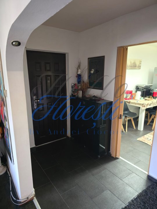 Apartament de 3 camere, 65 mp, garaj langa bloc, zona Manastur