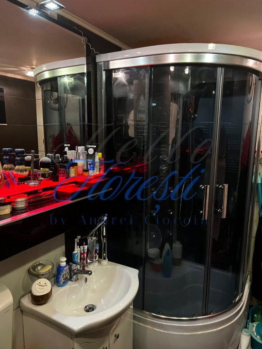 Apartament de 3 camere, 65 mp, garaj langa bloc, zona Manastur