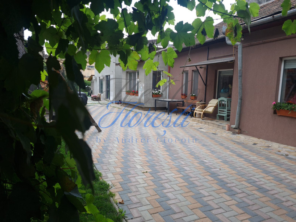 Casa 4 camere ,100 MP + Spatiu Comercial 100 MP, Zona Intre Lacuri, Cluj