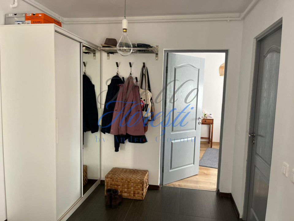 Apartament 3 camere, 75.5.mp , Zona Eroilor /Floresti