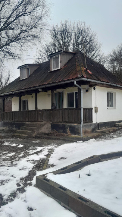 Casa individuala 2 camere 60mp,1228 mp teren zona Zimbor