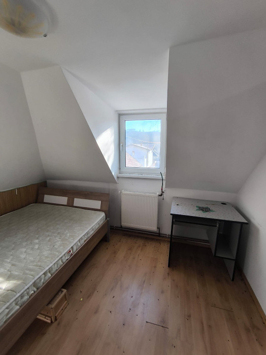 Casa individuala 2 camere 60mp,1228 mp teren zona Zimbor