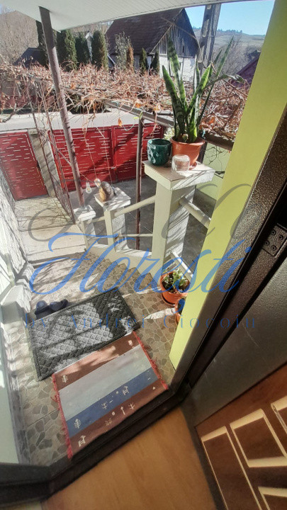 Casa individuala 4 camere 124 mp,4000 mp teren zona Cuzaplac 