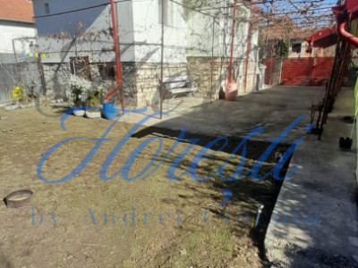 Casa individuala 4 camere 124 mp,4000 mp teren zona Cuzaplac 