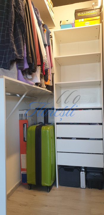 Apartament 3 camere , 71 mp ,Zona Teilor, Floresti 