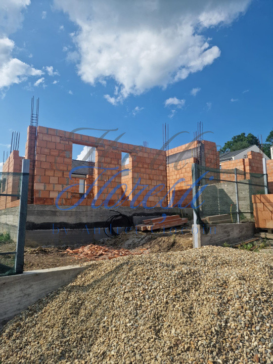 Duplex 5 camere 135 mp, 180 mp teren zona exterior nord Iris