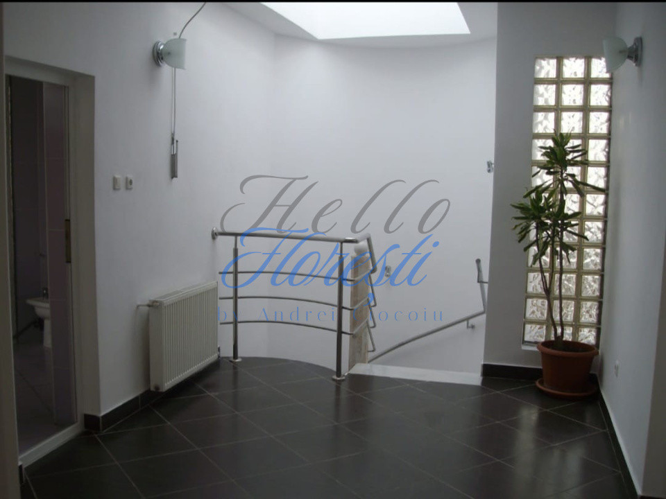 UNICAT vila cu 5 camere, 300 MP,  Zona Plopilor, Cluj