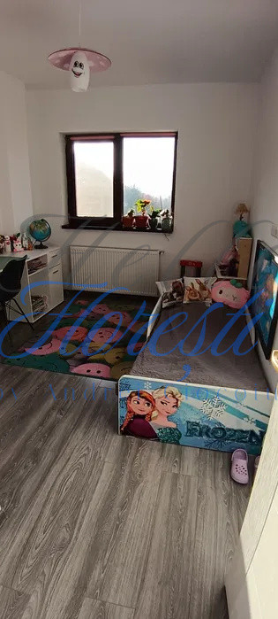 Apartament 4 camere , 120 mp ,zona Stejarului Floresti 