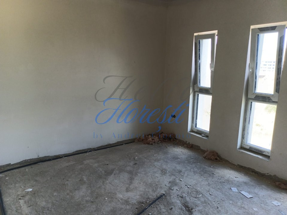 Unitate din triplex, 119mp utili, 2 locuri de parcare, zona Terra