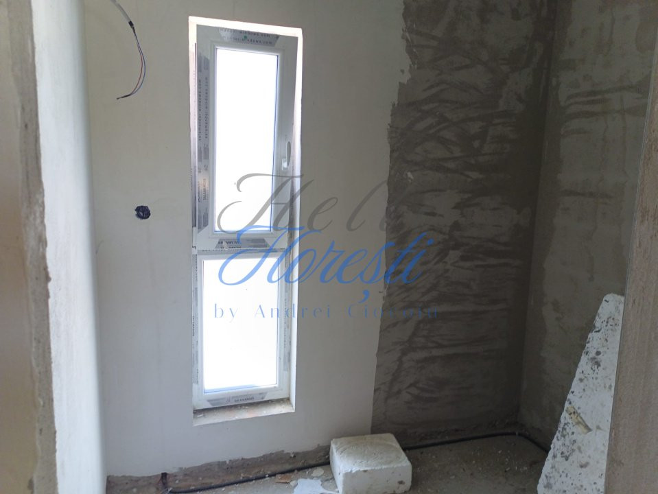 Unitate din triplex, 119mp utili, 2 locuri de parcare, zona Terra