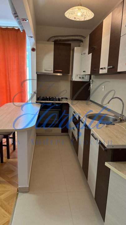 Apartament cu 2 camere, balcon inchis si parcare in Floresti zona Stejarului