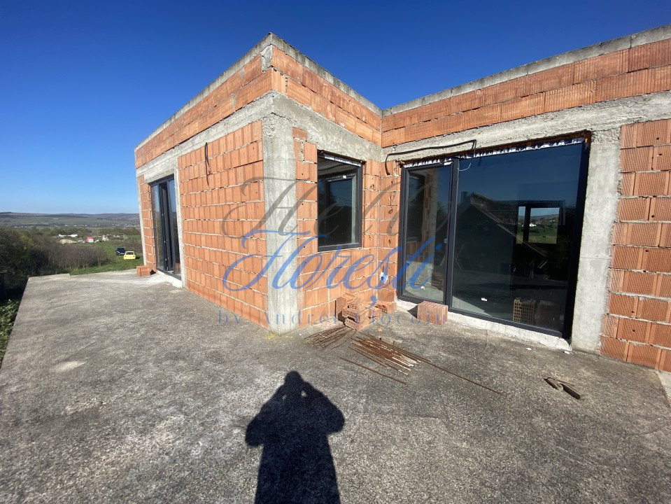 Casă modernă 235mp, Jucu!