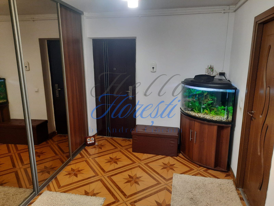 Apartament de Vanzare, 3 Cam., 61MP, Sub Cetate, Floresti