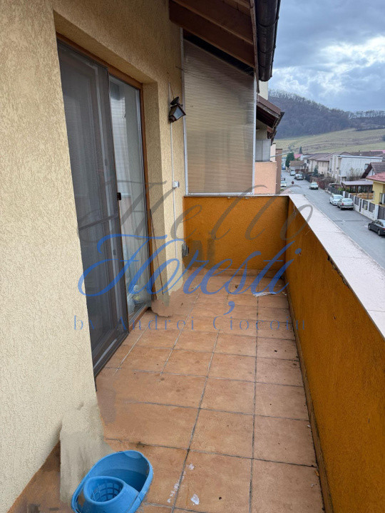 Apartament 3 camere , 62mp ,Zona Florilor,  Floresti 
