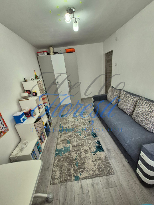 Apartament cu 3  camere , 61 mp, zona Manastur