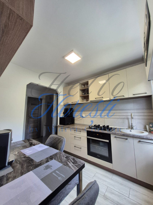 Apartament cu 3  camere , 61 mp, zona Manastur
