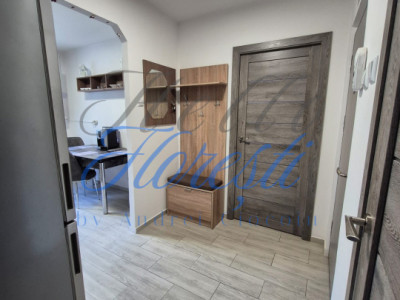 Apartament cu 3  camere , 61 mp, zona Manastur