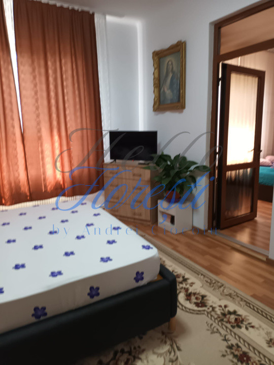 Apartament la casa cu 2 camere Centru