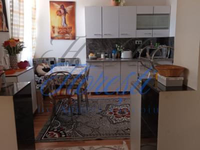 Apartament la casa cu 2 camere Centru