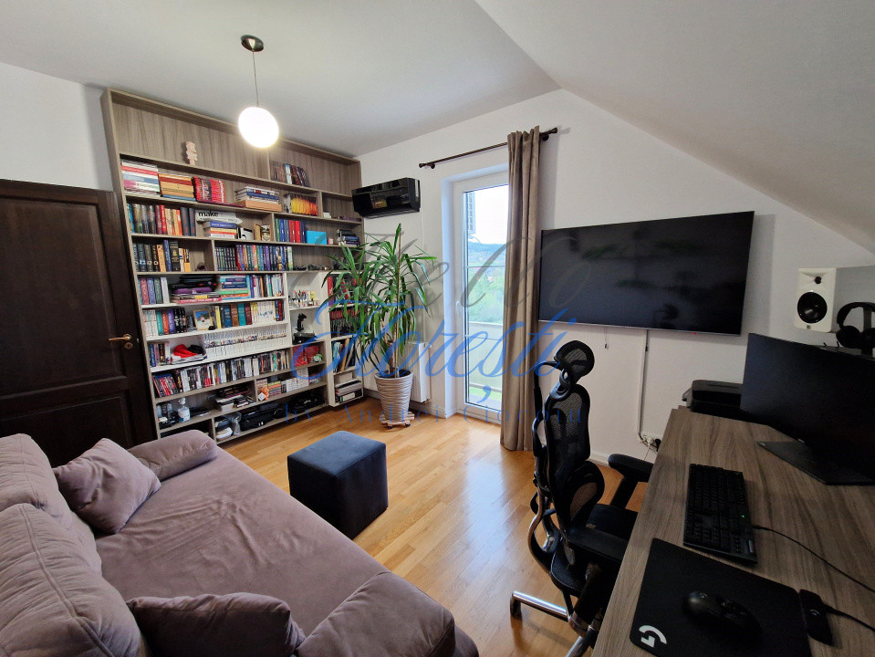 Penthouse 4 camere 108 mp +parcare si boxa in Cluj zona Valea Chintaului 