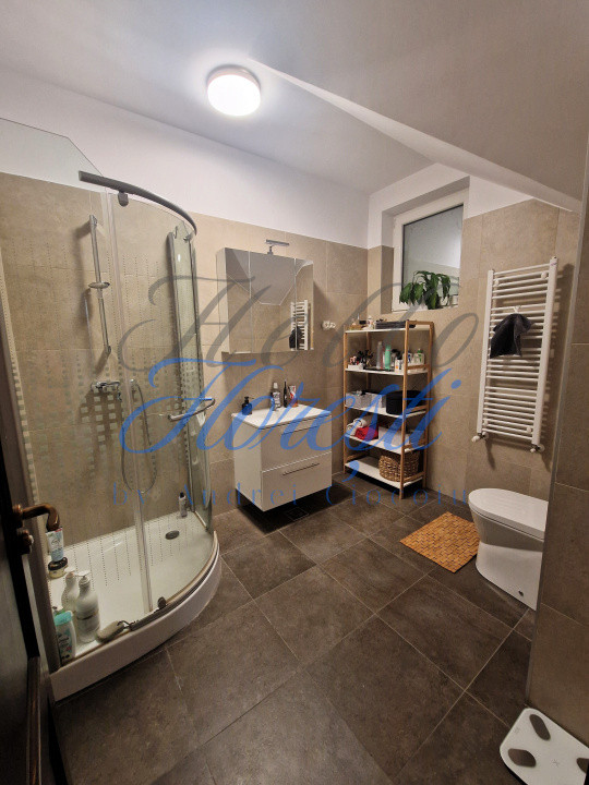 Penthouse 4 camere 108 mp +parcare si boxa in Cluj zona Valea Chintaului 