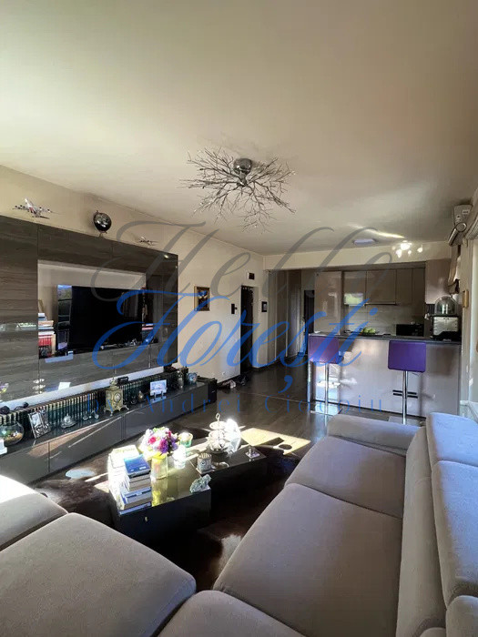 Penthouse de 2 camere, 55 mp. utili, terasa 108mp., zona Borhanci
